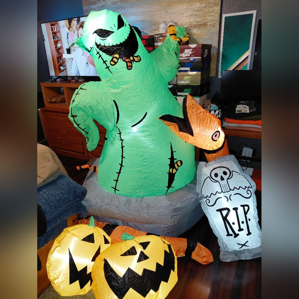 Uggy buggy Inflatable Green Monster Costume